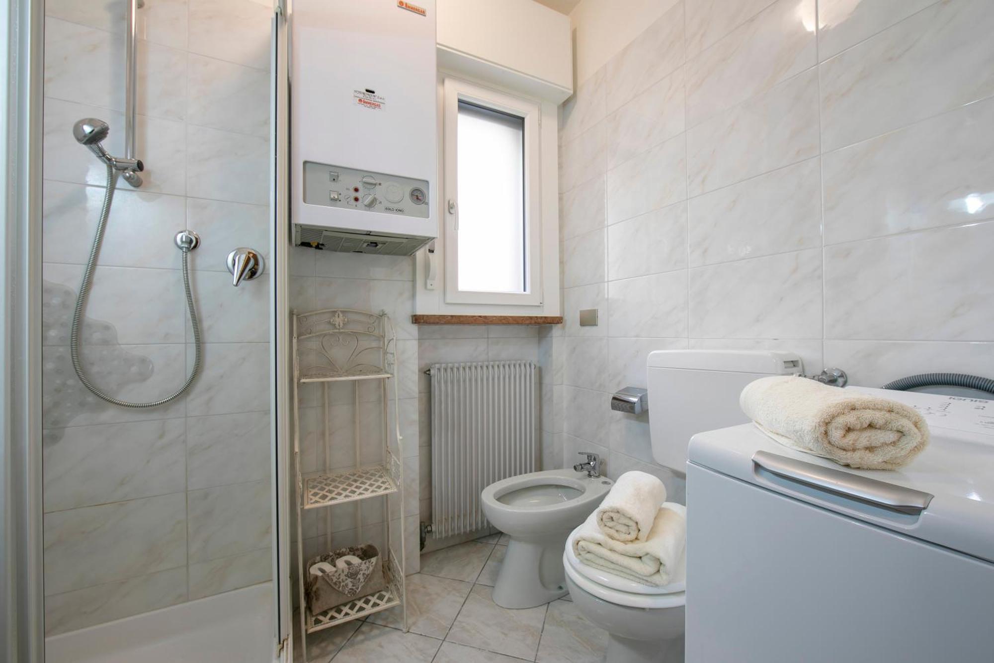 Lake View Dom-Us Apartment - Happy Rentals Riva del Garda Exterior foto