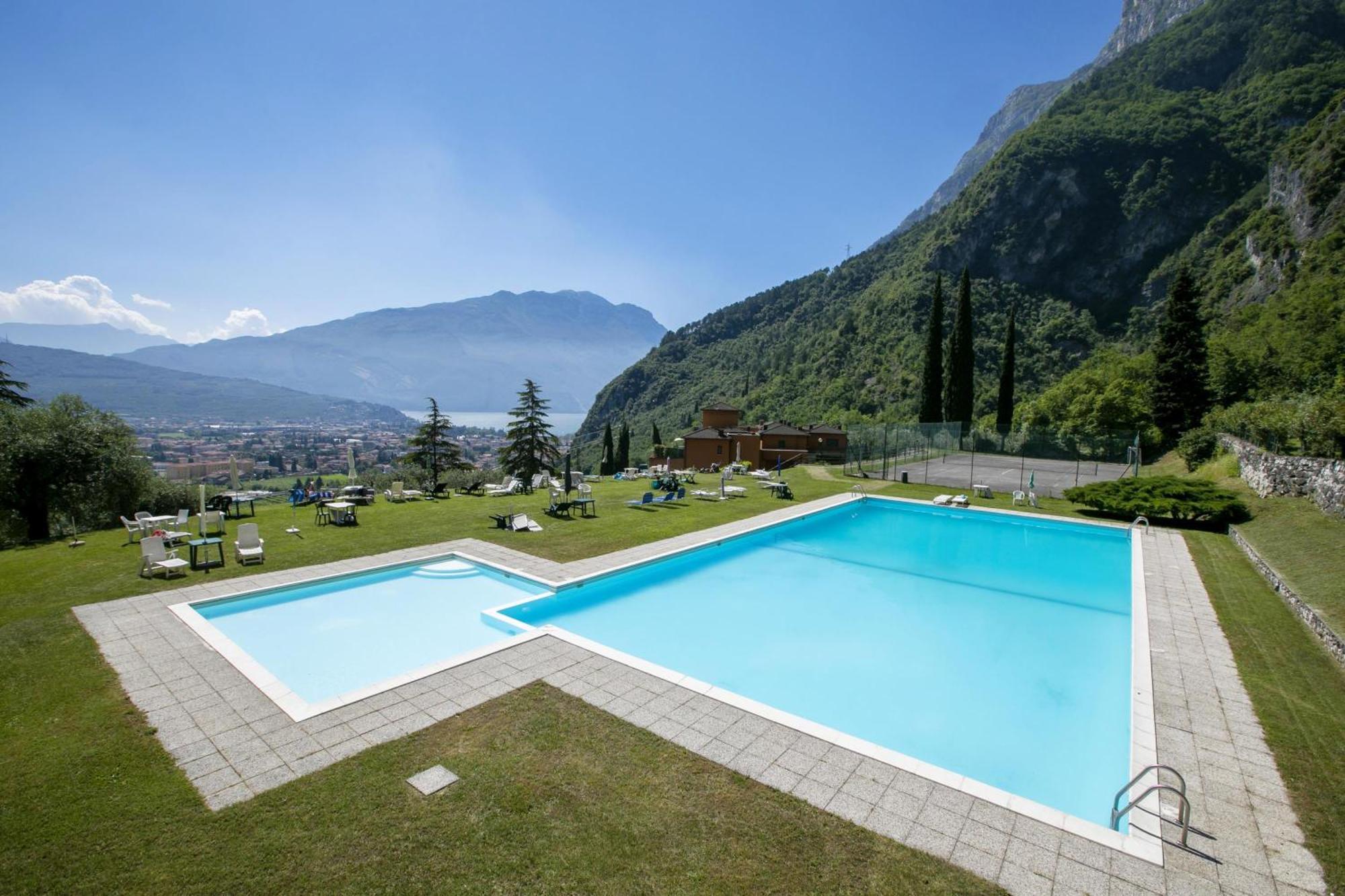 Lake View Dom-Us Apartment - Happy Rentals Riva del Garda Exterior foto