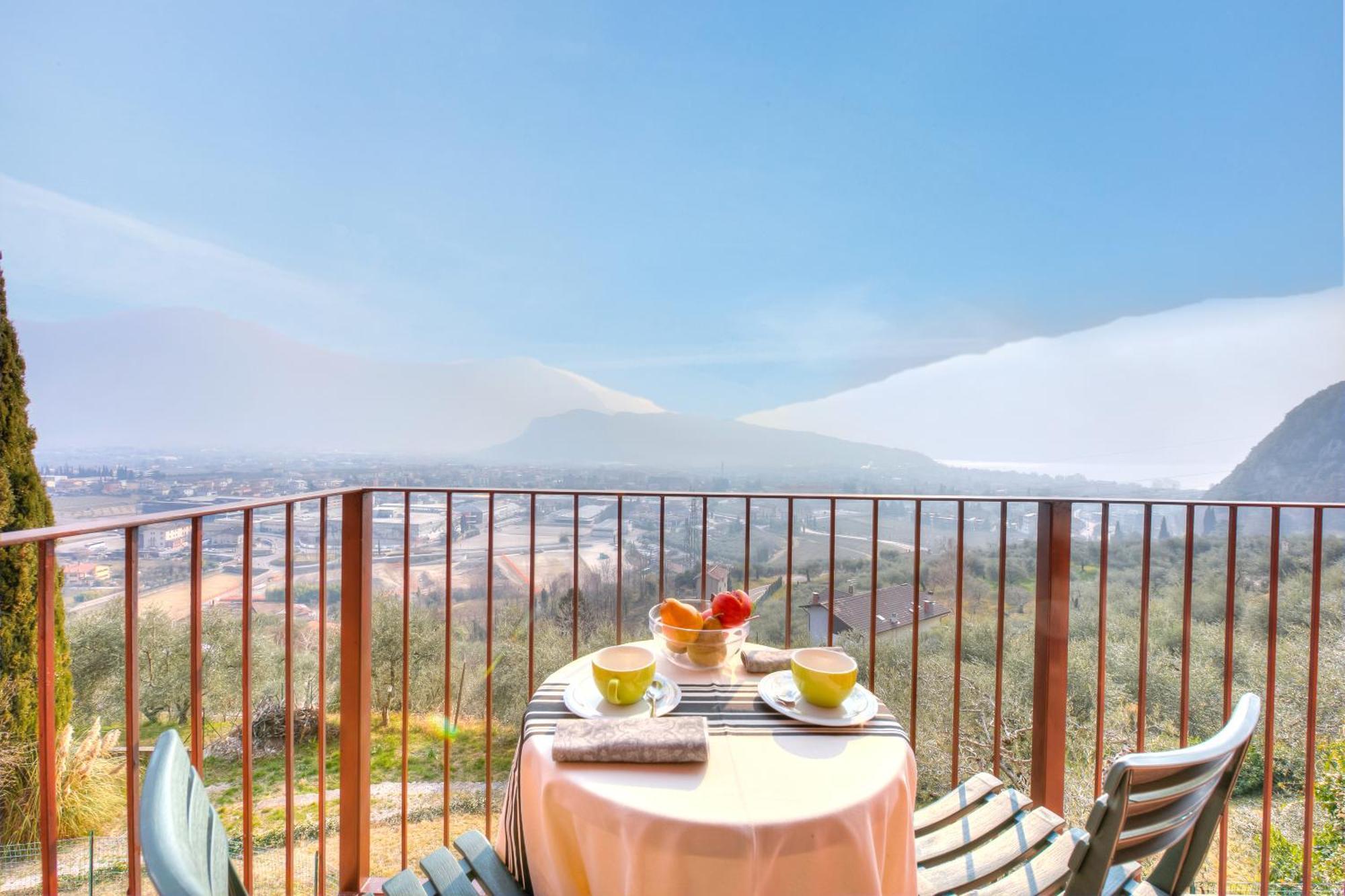 Lake View Dom-Us Apartment - Happy Rentals Riva del Garda Exterior foto