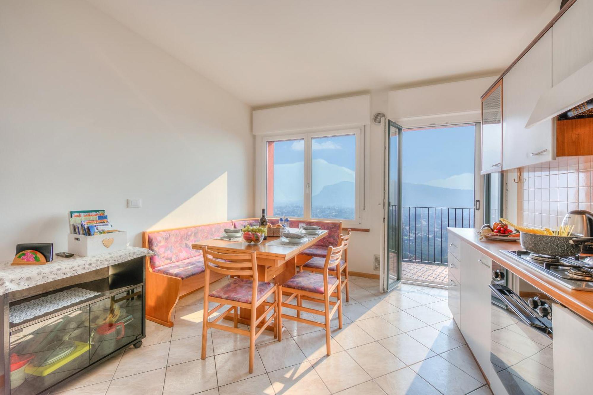 Lake View Dom-Us Apartment - Happy Rentals Riva del Garda Exterior foto
